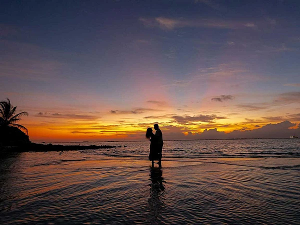 Romantic Honeymoon Gateway