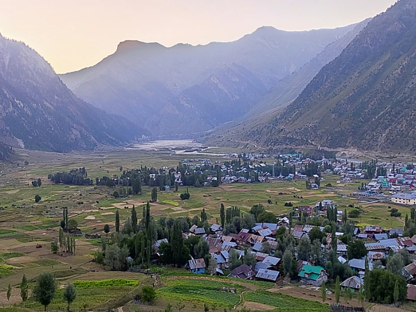 Srinagar Gurez Valley Package