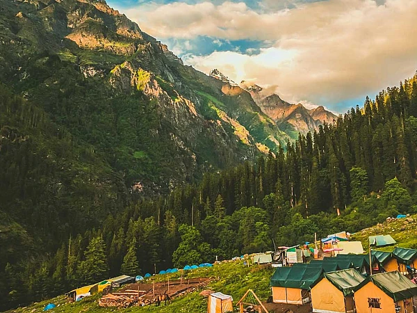 Manali Kasol Tosh Kheerganga Tour